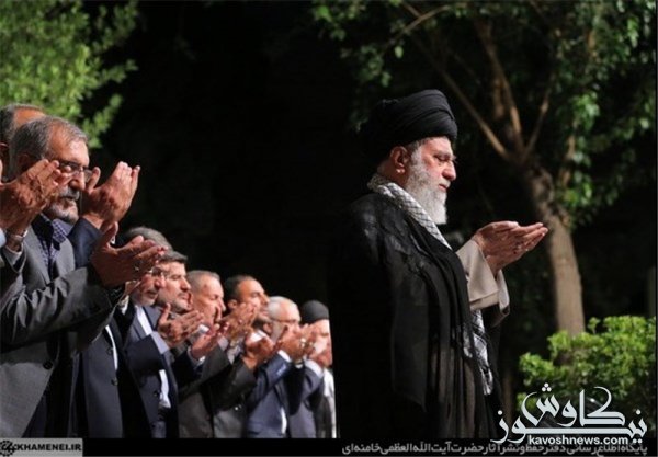 گزارش ویژه از شب شعر رمضان با حضور امام خامنه‌ای