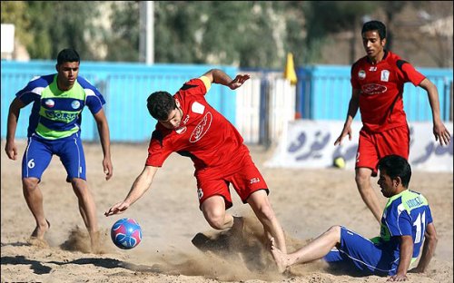 نتایج سومین روز رقابت های زیرگروه لیگ دسته یک فوتبال ساحلی کشور در بوشهر