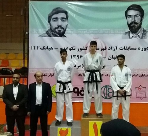 درخشش هوگوپوشان کرمانی در مسابقات تکواندو قهرمانی کشور