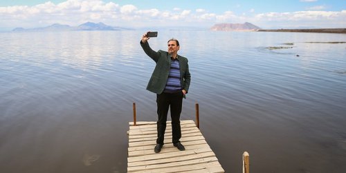 احیای دوباره تالاب بختگان با فلامینگوهای روسی/ آبگیری دریاچه کافتر پس از 8 سال خشکسالی