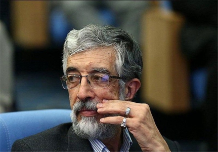 دست‌بوسی فرح دروغ محض است/ حق شکایت از احمدی‌نژاد را برای خود محفوظ می‌دانم 