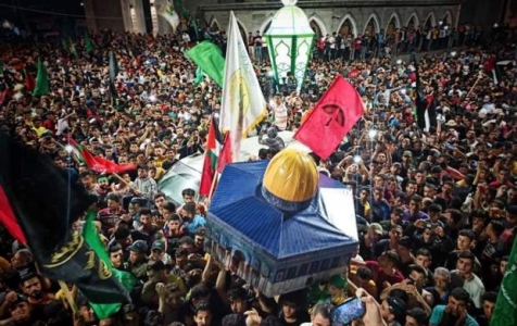 جشن و شادی سراسر فلسطین اشغالی را فرا گرفت/ ملت فلسطین پیروزی مقاومت را جشن گرفت/ زیاد النخاله: در صورت نقض آتش بس به آن پاسخ می‌دهیم +تصاویر