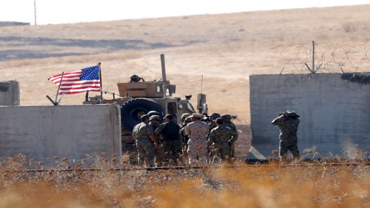 خروج امريكا در سوريه آغاز شد/ تخلیه 3 پایگاه نظامی آمریکایی در سوریه