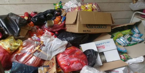 کشف و جمع‌آوری ۷۰۰ کیلوگرم مواد غذایی فاسد از یک واحد صنفی در مهریز
