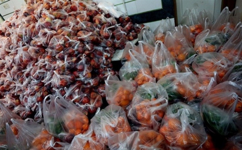 ۴۰۰۰ بسته‌ معیشتی میوه شب یلدا در اصفهان توزیع شد