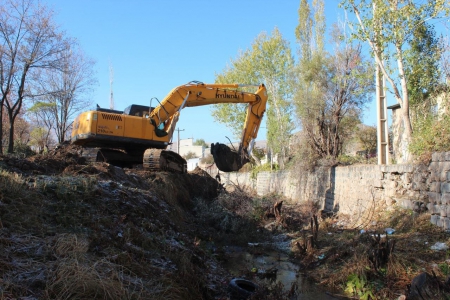 ۱۶ هزار متر مربع از حریم رودخانه‌های رامیان آزاد شد